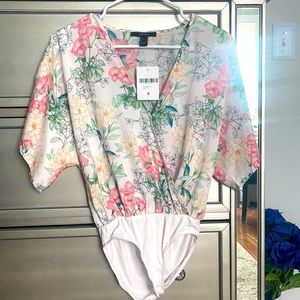 Floral kimono style sleeves bodysuit